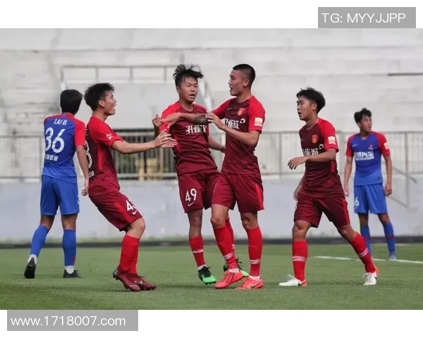 重庆足球队以52分稳居锦标赛积分榜首位展现强劲实力